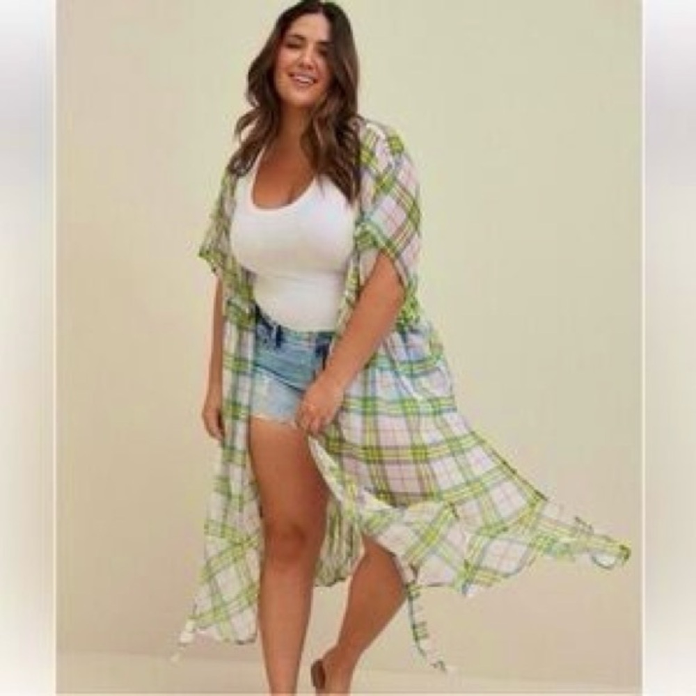 Torrid sheer Plaid yellow, blue, and White tie front flowy Kimono large